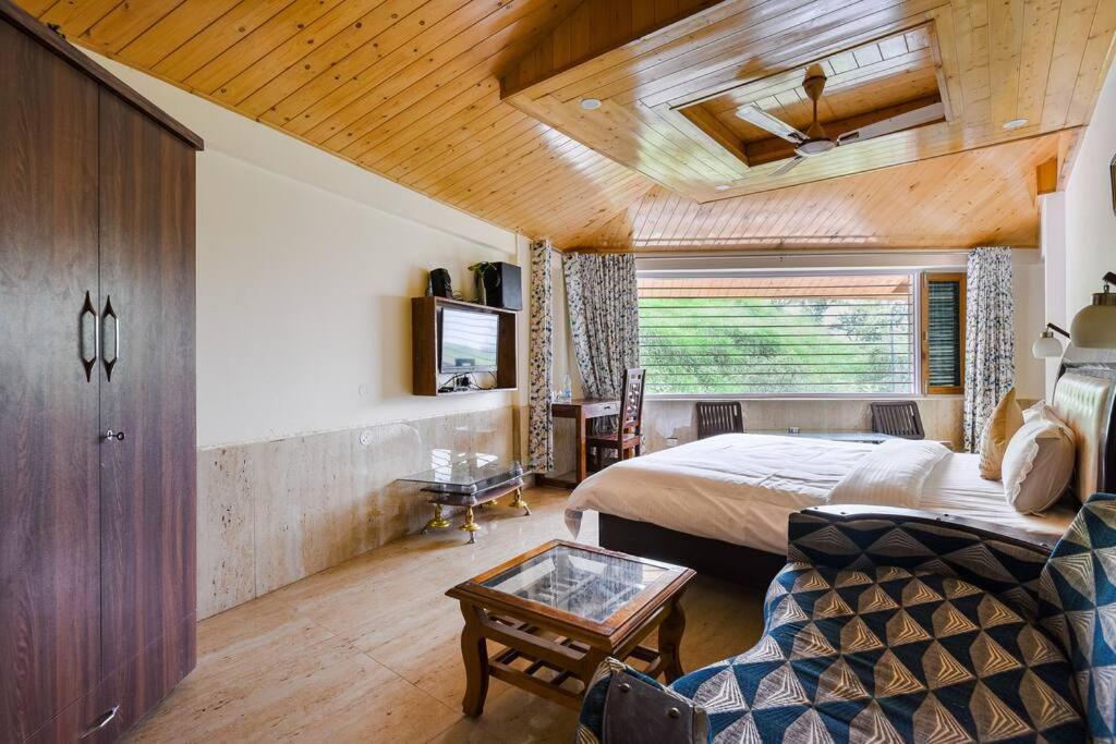 Kasauli Cascade A Cheerfull 4 Bedroom Challet Exterior photo