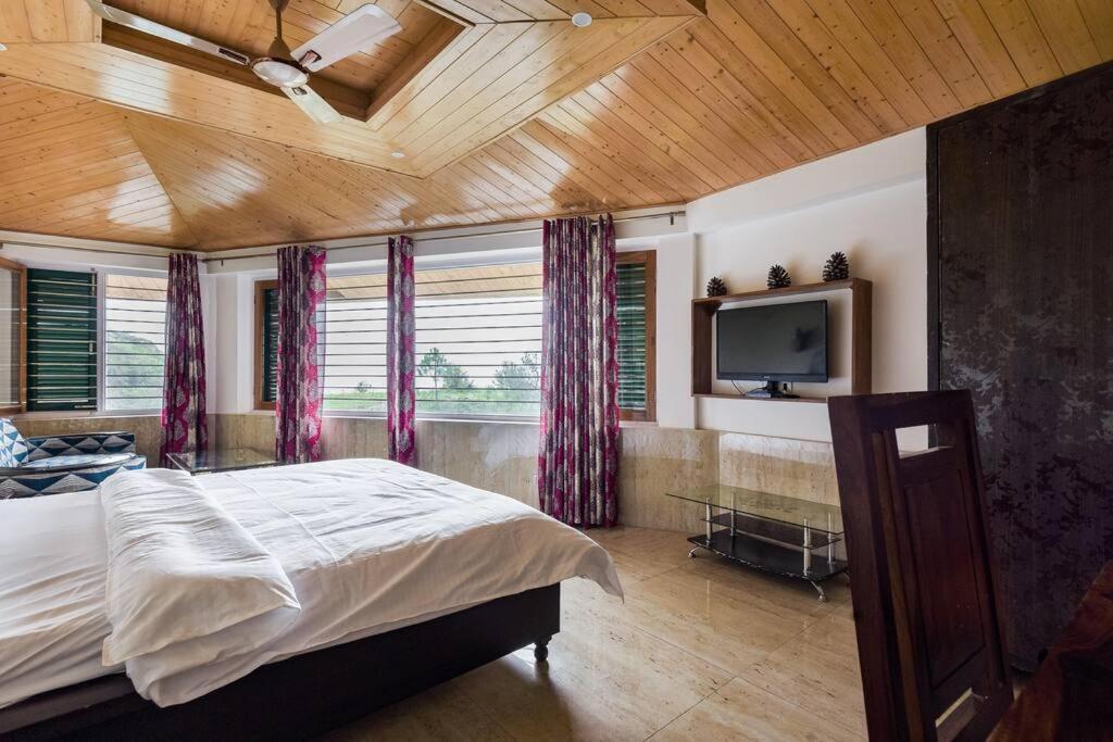 Kasauli Cascade A Cheerfull 4 Bedroom Challet Exterior photo