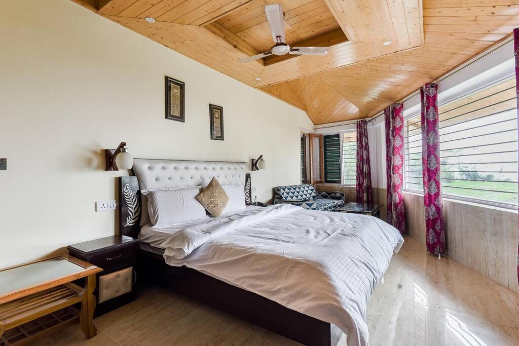 Kasauli Cascade A Cheerfull 4 Bedroom Challet Exterior photo